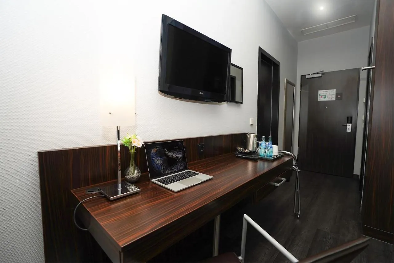 ****  The Atrium Hotel Frankfurt am Main Almanya